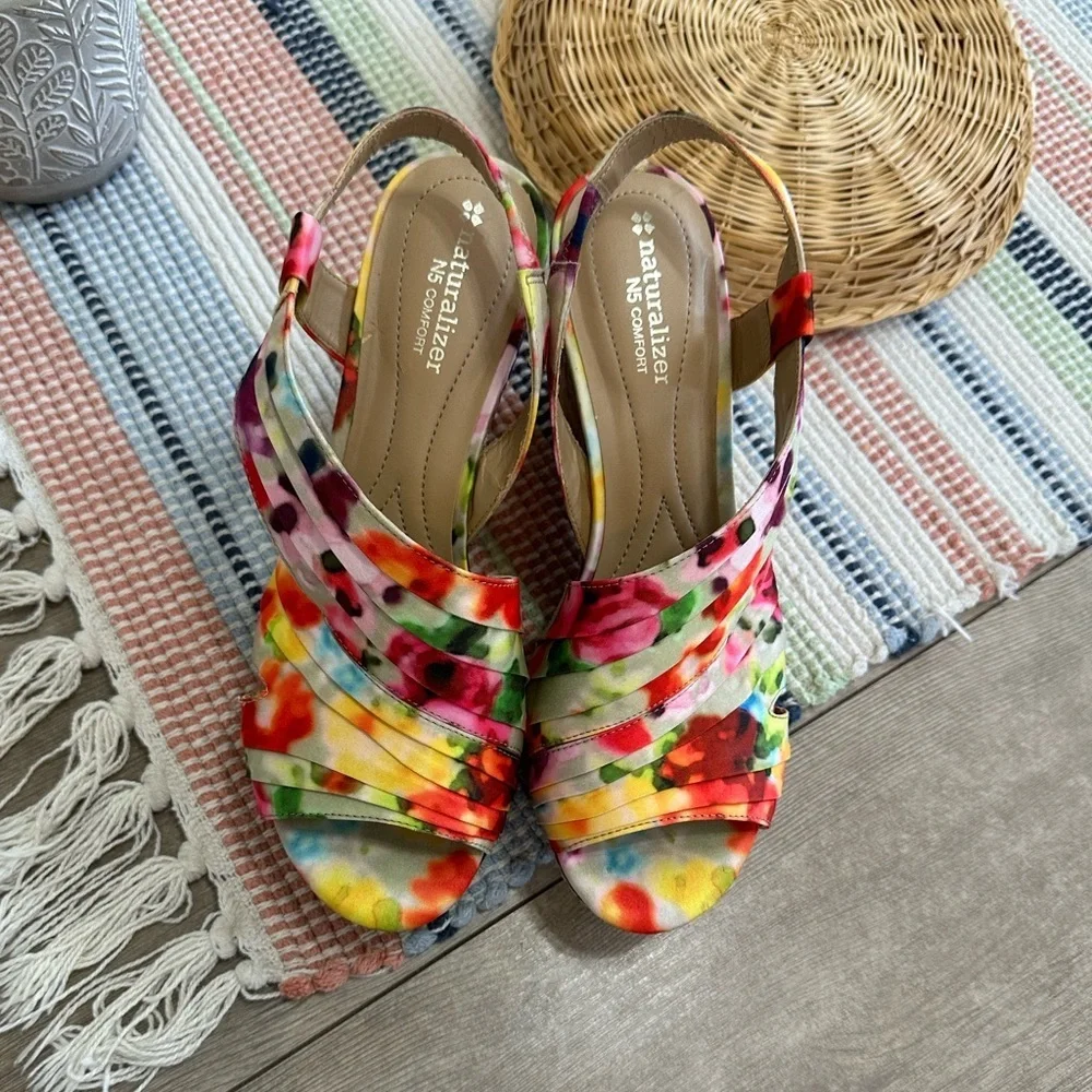 Naturalizer Lulianna Floral Ankle Strap Wedge Sandal Heel Shoes Size 8 1/2W